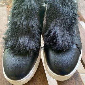 Aldo Craerien Faux Fur Trimmed Slip-On Sneaker
